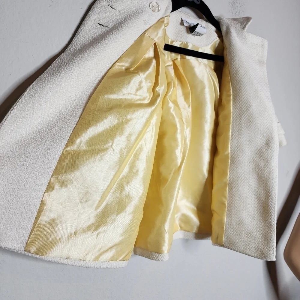 Polly Flinders‎ wool-blend cream coat. Size 12 Months.